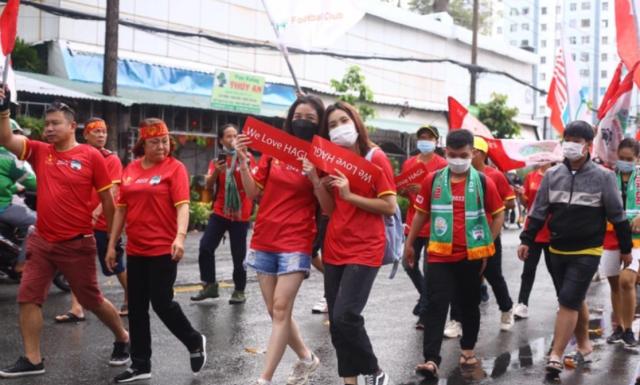 爱游戏APP-范志毅看过来①亚冠越南赛区的漂亮小姐姐